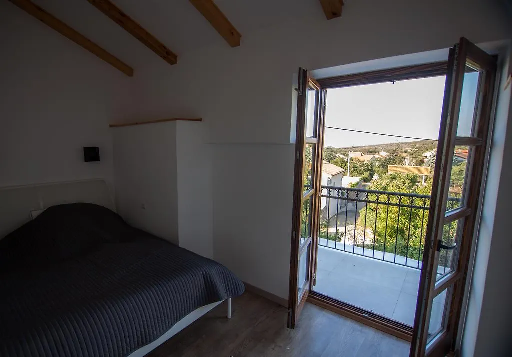 Holiday Home Kuca Na Moru Kornic 0*,
